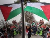 عدّاؤون في بوسطن يسلمون “ريبوك” رسالة تطالبها بوقف رعاية الاحتلال