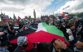 هددت المتضامنين مع فلسطين منظمة محامون صهيونية تواجه تحقيقاً في بريطانيا