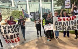 "أوقفوا تسليح إسرائيل".. احتجاج أمام مكاتب شركة "نيومارك" في أتلانتا