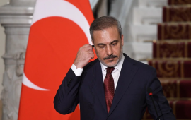 فيدان: نتنياهو يبحث عن ذريعة لاستئناف الإبادة بغزة