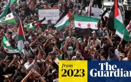 جنود سوريين هتفوا لغزة .. وزير إسرائيلي يصف الحرب مع سوريا بـ " الحتمية"