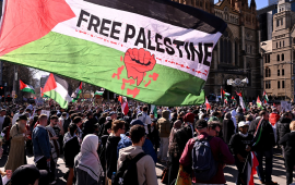 “أدينوا الإبادة”..  5000 طالب يصوتون لقطع الشراكات مع شركات الأسلحة