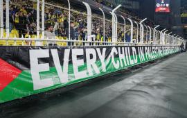 "إذا بكى طفل فلا أهمية للجغرافيا"