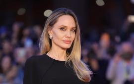 أنجلينا جولي تعلن نيتها إنشاء قرية إغاثة للأيتام في قطاع غزة