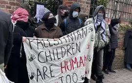 "أكسفورد ضد الإبادة ".. احتجاج طلابي رفضًا لاستضافة رئيس الوزراء "الإسرائيلي" السابق