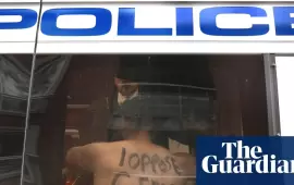 اعتقال مؤيدي حركة فلسطين في المملكة المتحدة يمثل قمعًا لحرية التعبير