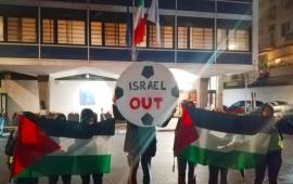 أمام مقر الاتحاد الإيطالي لكرة القدم..  احتجاج في روما تنديدًا بقرار الاحتلال هدم ملعب عايدة بالضفة
