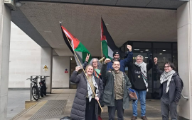 تبرئة ناشط بعد احتلاله سطح شركة تدعم تسليح الاحتلال