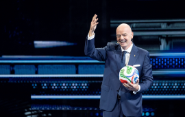 ازدواجية المعايير!  “الفيفا” تدعم عودة روسيا للبطولات وترفض حظر الاحتلال