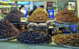 "لا تلوث سفرتك بتمورهم"  نشطاء سوريون يدعون لمقاطعة شركات التمور الإسرائيلية