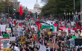 "من حق الفلسطينيين تقرير مصيرهم" ... احتجاج بواشنطن ضد افتتاح أول اجتماع لـ "مجلس السلام"