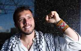 تابعو أفيد يدعو الجماهير الدولية للانضمام إلى "الانتفاضة العالمية" دعمًا لفلسطين