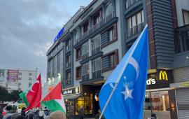 دعوات المقاطعة مستمرة احتجاج أمام "برغر كينغ" و"ماكدونالدز " بإسطنبول