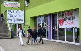 احتجاج في جامعة “بروكسل” رفضًا للاستثمار بـ “إلبيت” الإسرائيلية