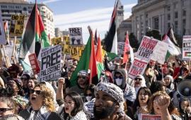 تحقيق أمريكي يستهدف معلمين في نيويورك لدعمهم لفلسطين