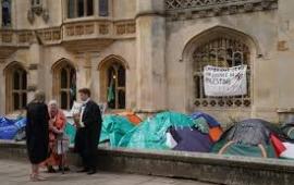 انتصار جديد لإرادة الطلبة.. كلية نيونهام في جامعة كامبردج تسحب استثماراتها من الاحتلال...دعوات لمقاطعة “سبوتيفاي” بسبب إعلانات لإدارة الهجرة والجمارك