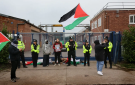 اسقاط التهم عن نشطاء استهدفوا مصنعًا يسلح الاحتلال