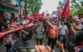 حملات توعية بمتاجر بريطانية.. واحتجاج تونسي أمام "كارفور" لليوم الثاني...إطلاق سراح خمسة من مجموعة "فيلتون 24"