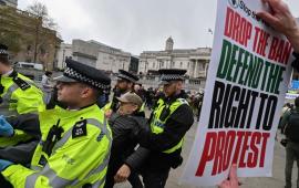 من بينهم سالي روني.. أكثر من 130 شخصية يُعلنون دعمهم لحركة فلسطين