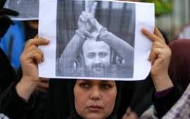 فعاليات عالمية تتصاعد لتحرير مروان البرغوثي بعد 24 عامًا على اعتقاله... 350 مسؤولًا أوروبيًا يدعون لتعليق اتفاقية الشراكة مع الاحتلال