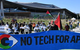 احتجاج مرتب لدعم ناشط قاطع مؤتمر “غوغل” دعمًا لفلسطين