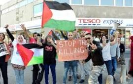 "لا لاقتصاد الإبادة"  اقتحام متجر "هوم بارغينز" في أسكتلندا