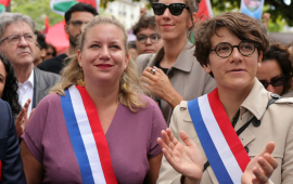 احتجاج فرنسي ضد مشروع قانون يجرم التضامن