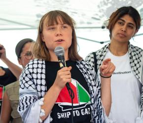 نأسف ولكن حياتك = جواز سفرك