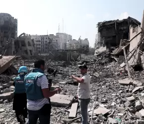 رفضًا لاستهداف الصحافيين صحفيون جزائريون يتضامنون مع زملائهم في غزة