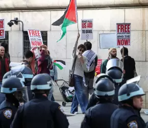 "مع العلم، ضد الإبادة".. احتجاج في جامعة مونتانا على تمويل أبحاث زراعية أمريكية-إسرائيلية