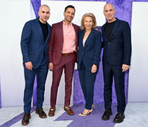 موظفو “باراماونت” الفنية يطالبون بالانضمام لمقاطعة الاحتلال