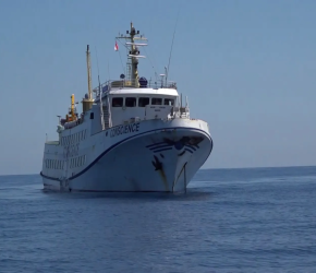 أسطول “الضمير” يواصل إبحاره إلى غزة رغم تهديدات الاحتلال