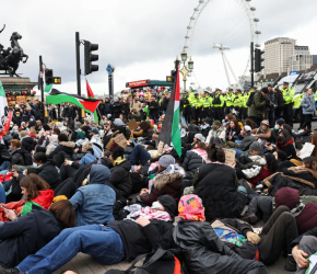 عشرات النواب يرفضون ..توسيع صلاحيات الشرطة ضد الاحتجاجات