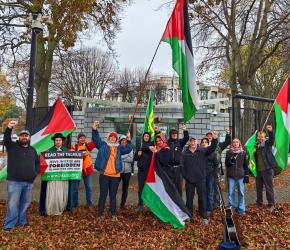 شريكة بالإبادة .. استمرار الاحتجاجات أمام السفارة الأمريكية في أيرلندا