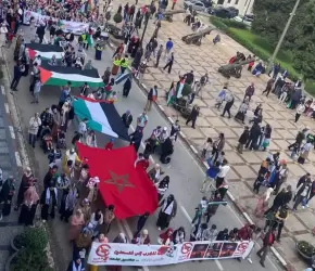 "نرفض الإبادة والتطبيع" ..مسيرات ليلية في المغرب تطالب بإنهاء الحصار على غزة