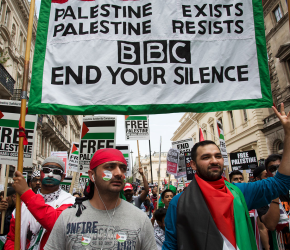 "بي بي سي" توقف بث فعالية شعرية جمعت أطفالًا فلسطينيين وبريطانيين