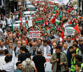 مسيرة حاشدة في إسطنبول دعمًا لغزة وإسنادًا لأسطول الصمود