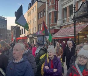 بعد زيارته للاحتلال احتجاج ومطالب بإقالة وزير التربية الأيرلندي