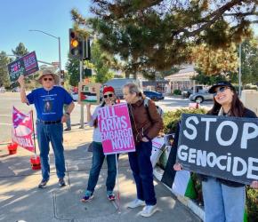 في يومها العالمي.. "كود بينك" تنظم وقفة احتجاجية تضامنًا مع فلسطين