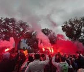 إقتصاد الإبادة .. اقتحام أحد فروع "كارفور " في تونس