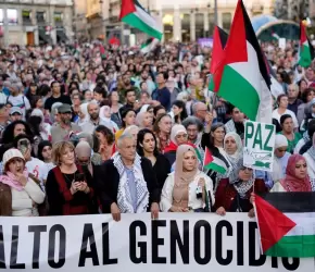 "تأمين غزة وإدارتها!"  احتجاج في "آن أربور" ينددون بقرار مجلس الأمن وإدارة ترامب