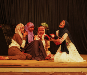 تكريم فني لفلسطين في أكبر مهرجان مدرسي بآسيا