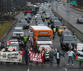 احتجاجات في نيويورك ضد فعالية تروج لتجنيد المستوطنين