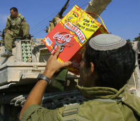 دعوة لتوقيع عريضة تعهد بمقاطعة “كوكاكولا”