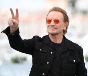 المغني الأيرلندي العالمي "بونو" يدعو إلى الإفراج عن القائد مروان البرغوثي