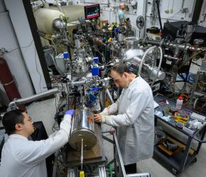 1400 عالم من منظمة للأبحاث النووية يطالبون بمقاطعة الاحتلال