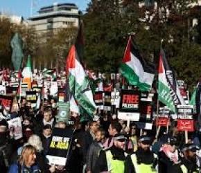 احتجاجات تحاصر "ماكدونالدز" في بريطانيا و"ستاربكس" في ألمانيا..اقتحام عشاء برلماني في لندن تضامنًا مع فلسطين والسودان