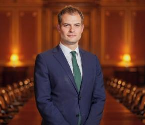 وزير بريطاني - يدين التوسع الاستيطاني