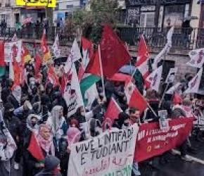 محاصرة شاحنة "كوكاكولا" في قرية ميلادية ببريطانيا... احتجاجات مستمرة دعمًا لسجناء "حركة فلسطين" المضربين عن الطعام