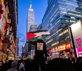 موظفون في سلسلة مخابز إسرائيلية بنيويورك يطالبون بقطع روابط الشركة مع الاحتلال